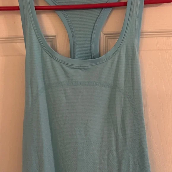 Lululemon Swiftly Tech Tank - Picture 2 of 4